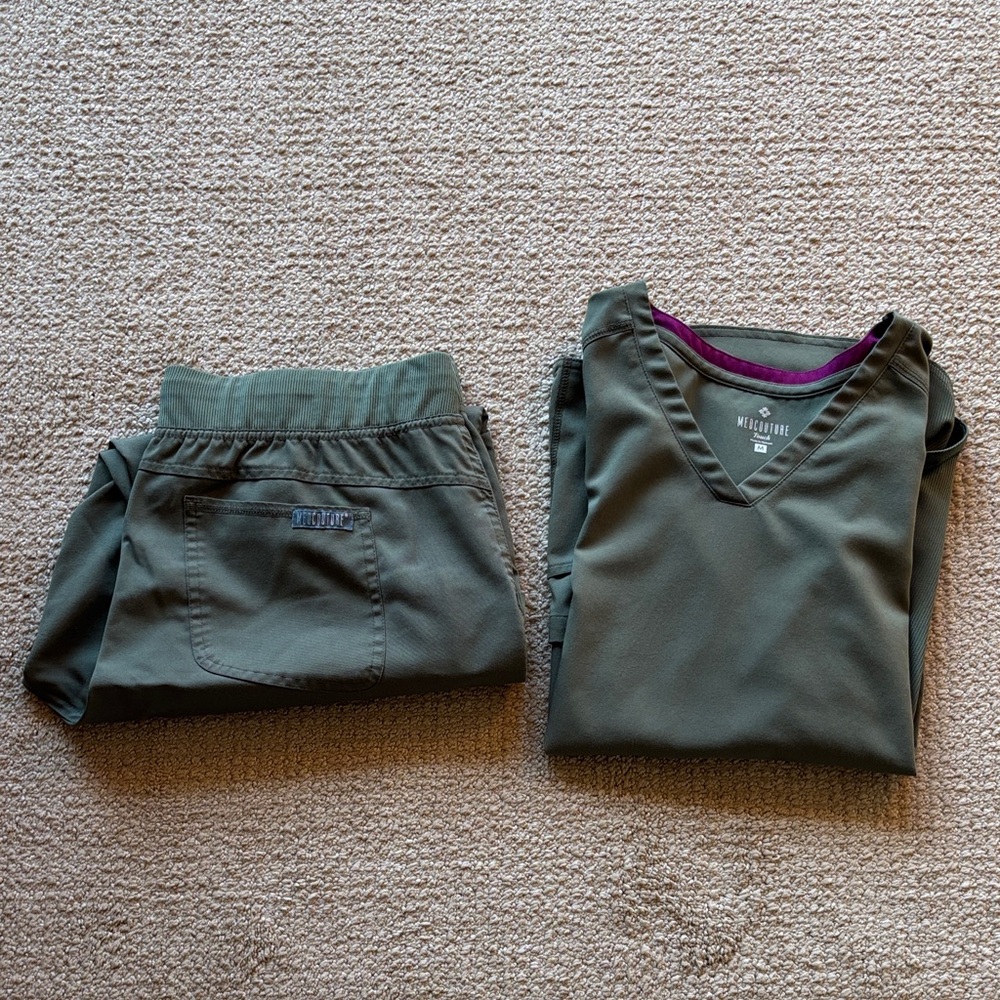 Med Couture Scrub Set- Olive